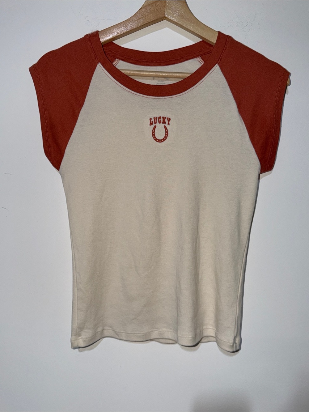 Art Class Lucky Horseshoe Raglan Tee - Cream with Rust Sleeves - Girls XL (14)